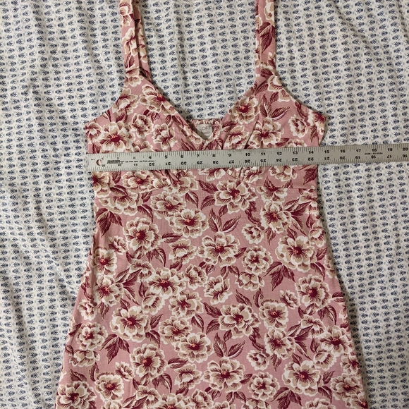 Pink Floral Dress - Picture 7 of 9